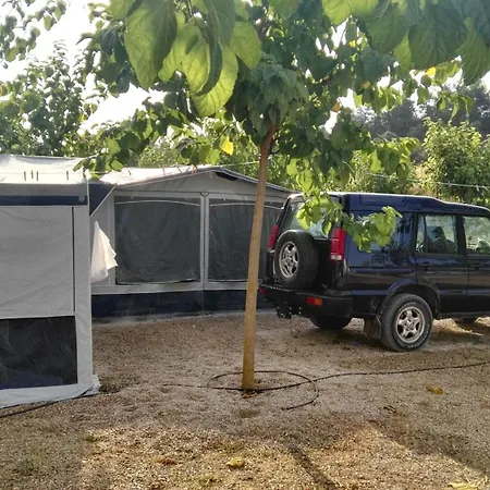 Camping El Roble *