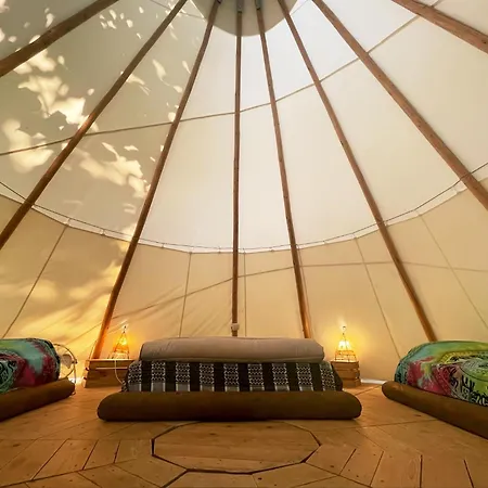 El Roble キャンプ場 バルデロブレス